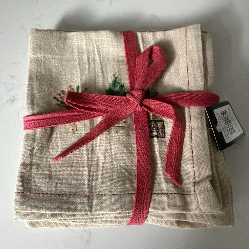 Set of 4 Christmas Dinner Napkins 12